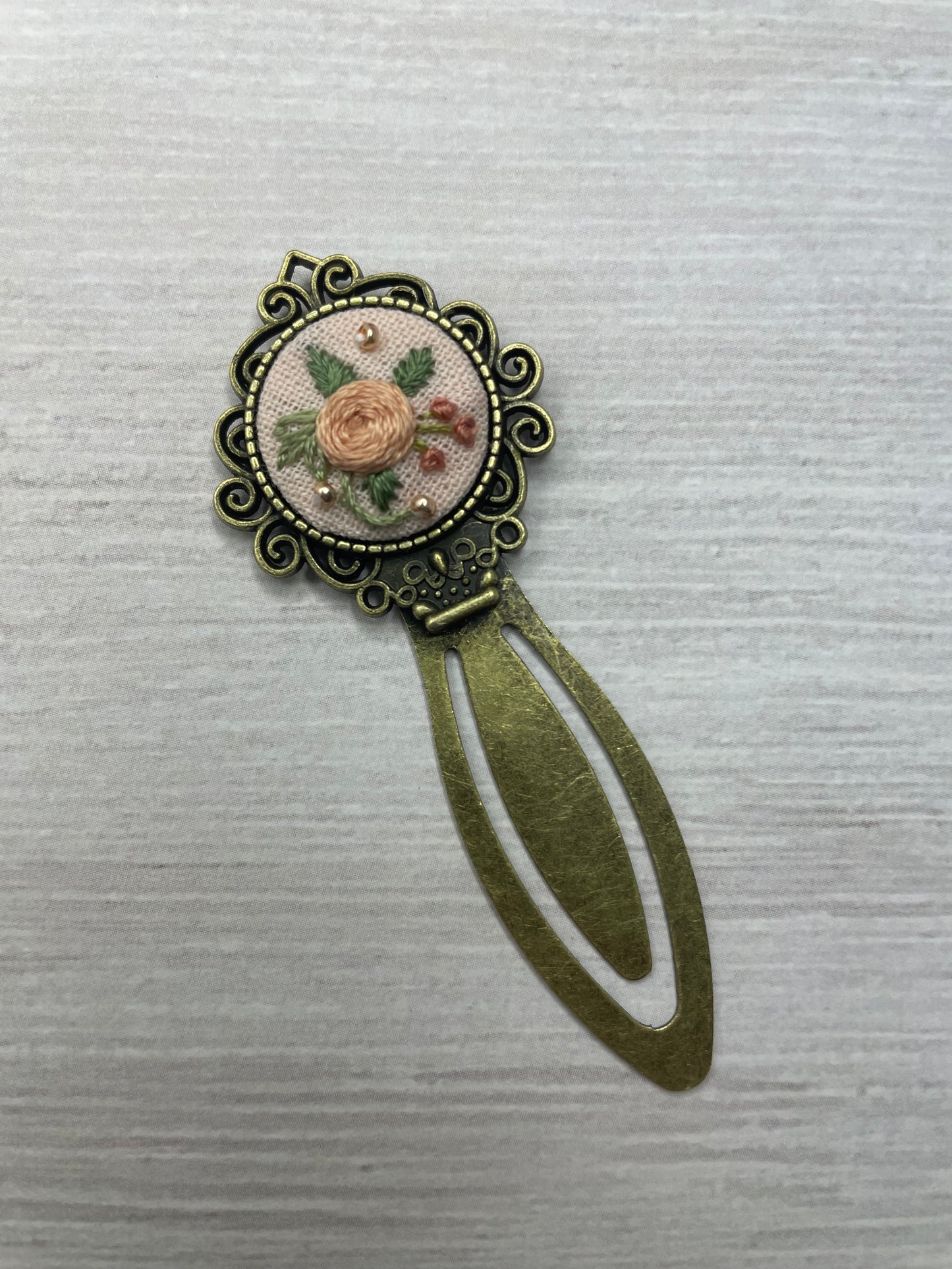 Bookmark-Rose