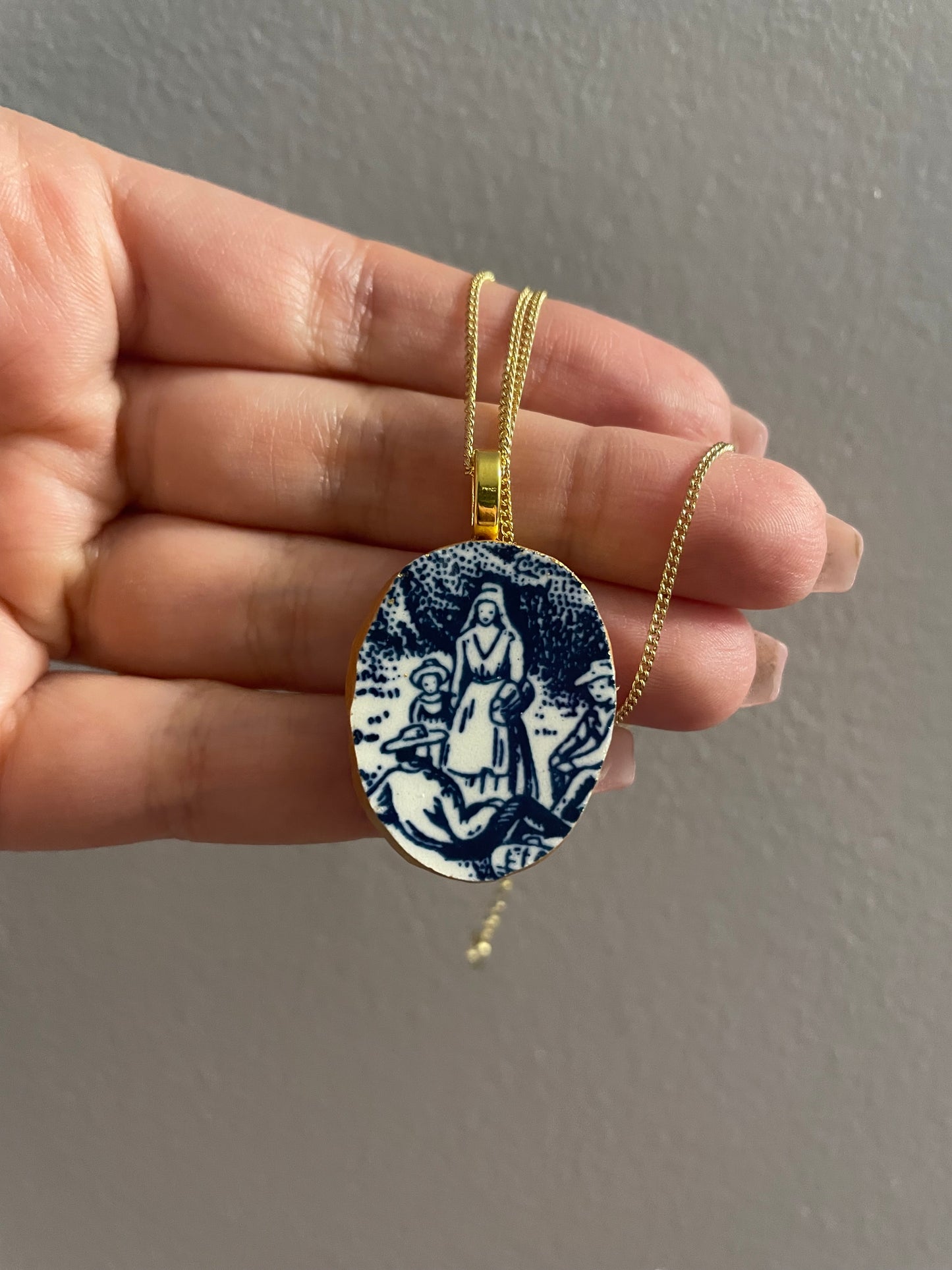 Currier & Ives Harvest China Necklace