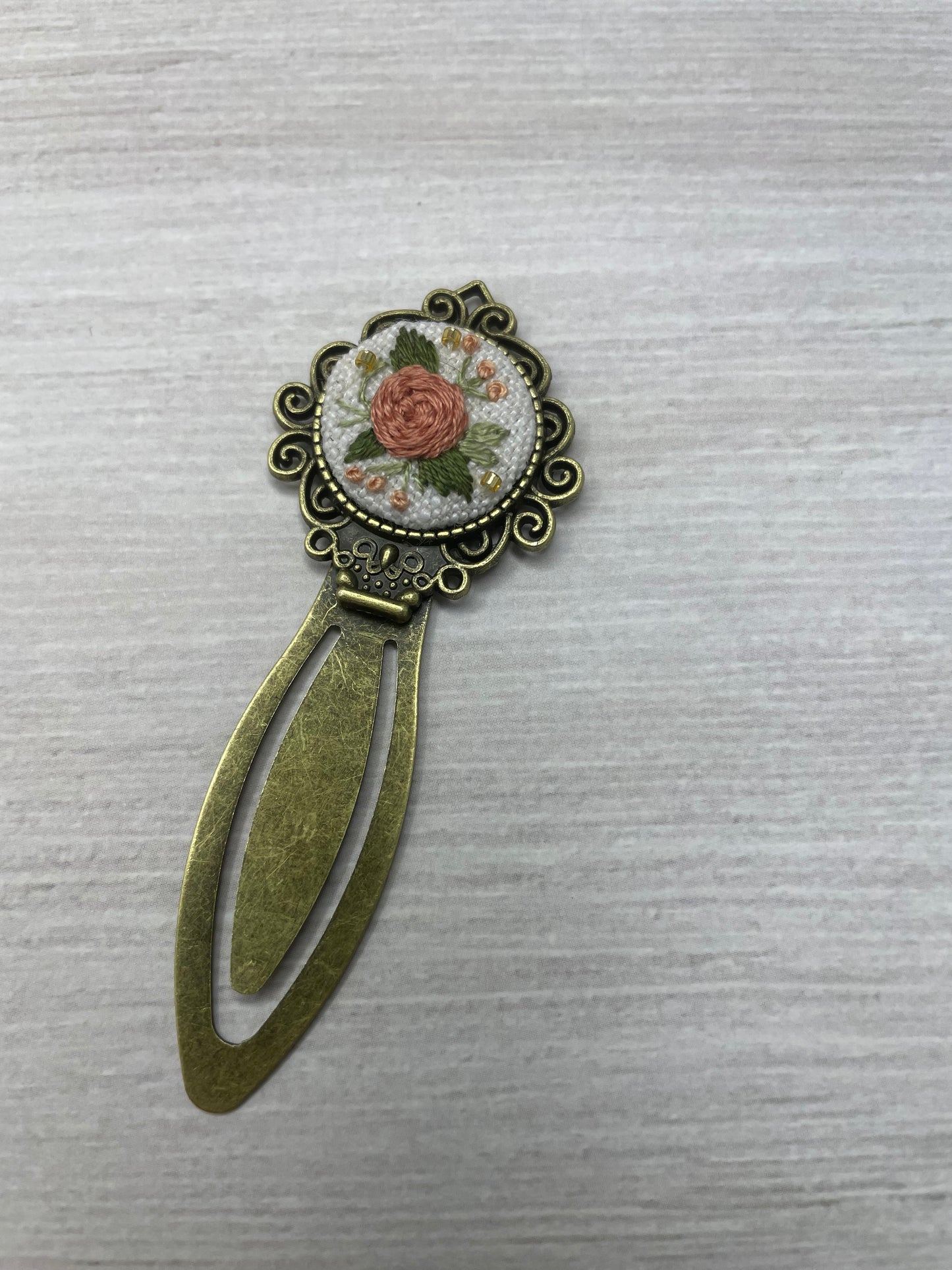 Bookmark-Rose