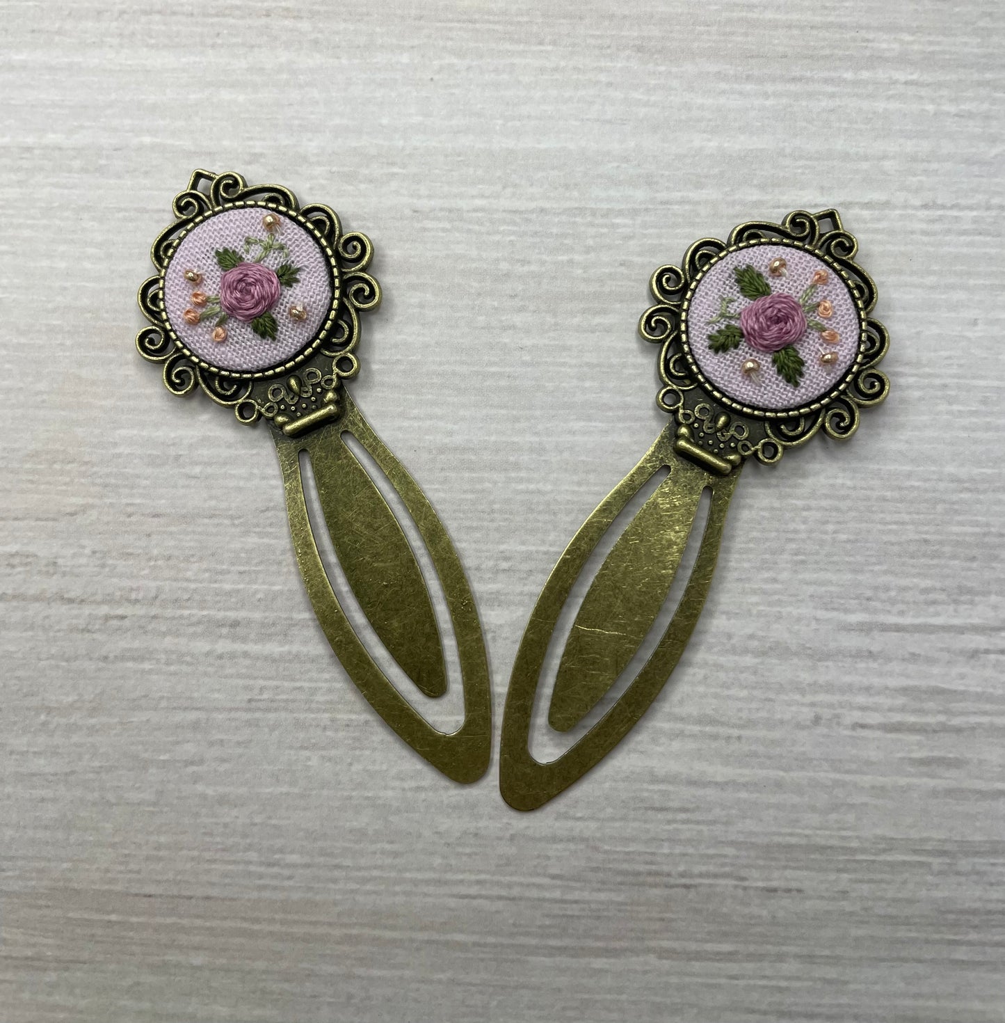 Bookmark-Rose