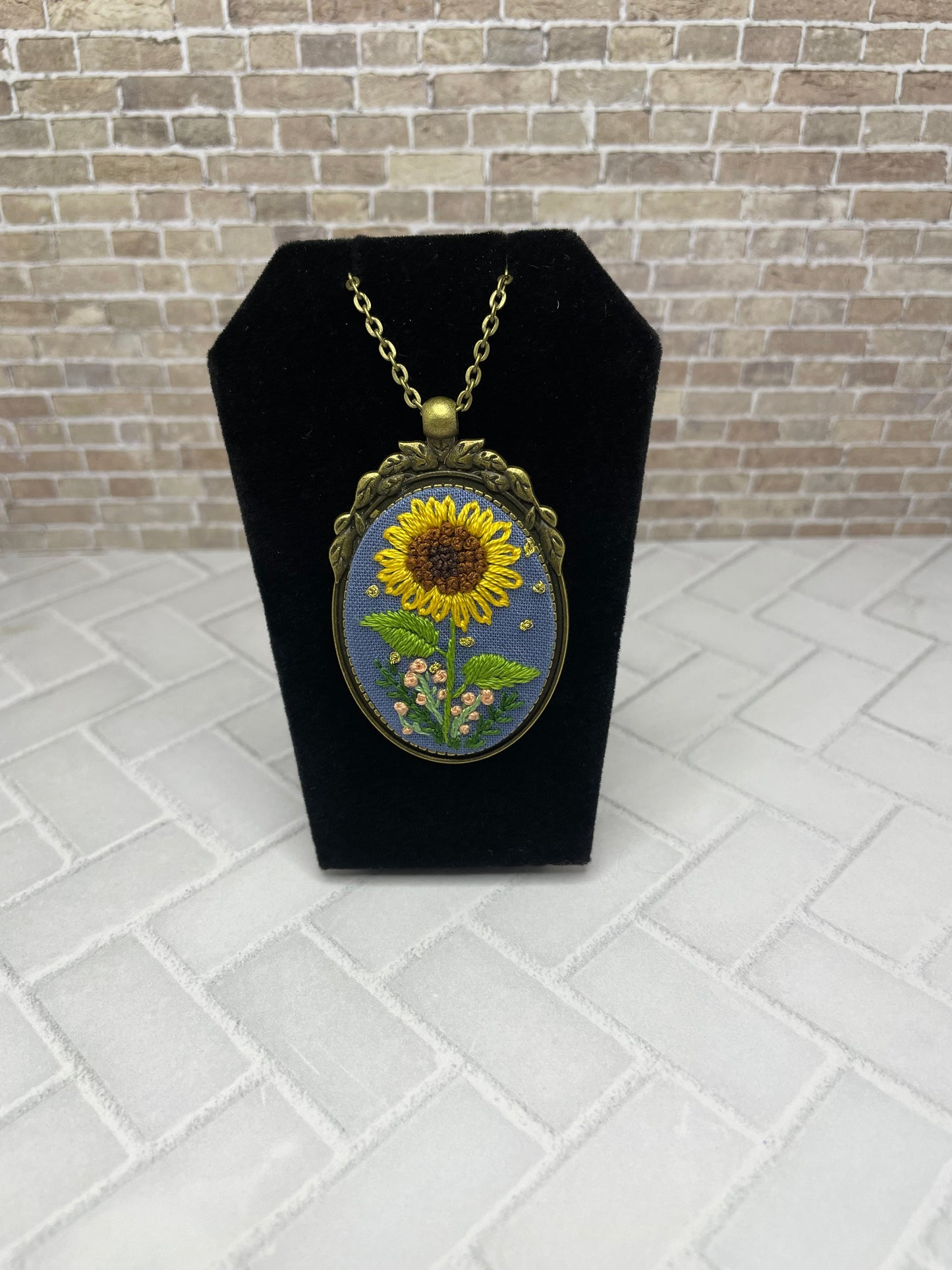 Lazy Daisy Sunflower Embroidered Necklace